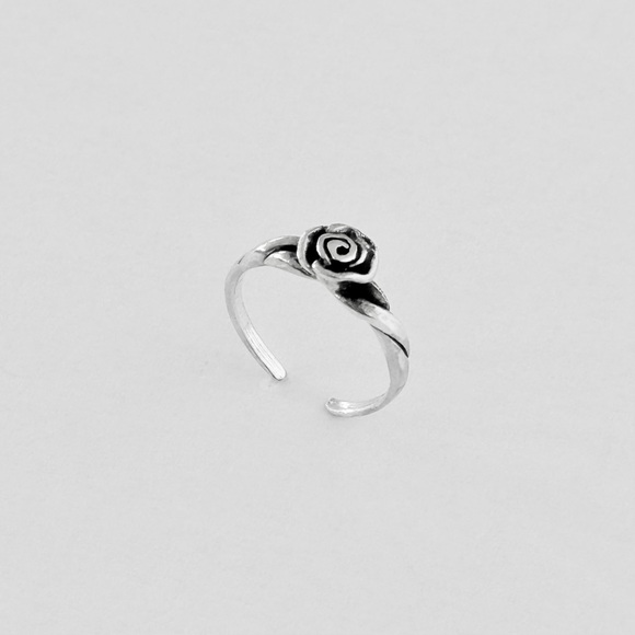Sterling Silver Rose Toe Ring, Silver Rings, Flower Ring, Love Roses, Flowers - Picture 5 of 13